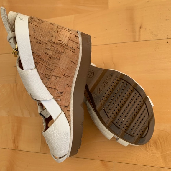 Geox White Wedge Heels/Sandals, 6 - Picture 3 of 4